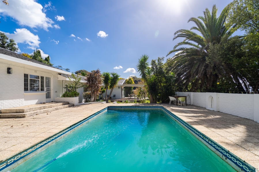 7 Bedroom Property for Sale in Rondebosch Western Cape